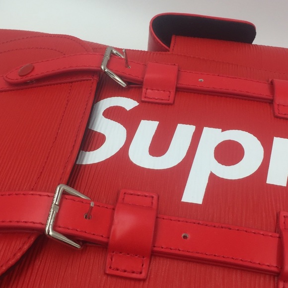 Louis Vuitton X Supreme Backpack - Picture 6 of 8